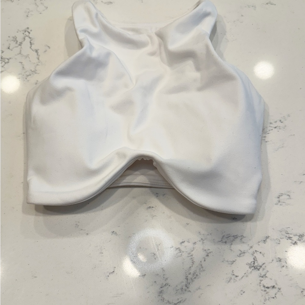 BuffBunny Curve White Sports Bra